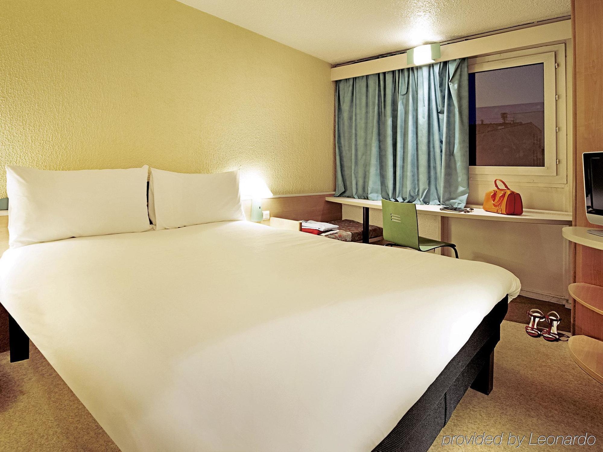 فندق Ibis Lyon L'Isle D'Abeau المظهر الخارجي الصورة